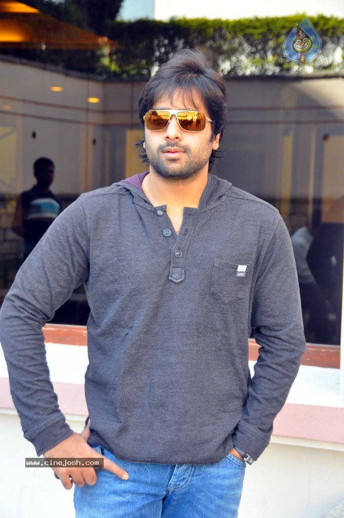 Nara Rohit Solo Stills - 14 / 31 photos