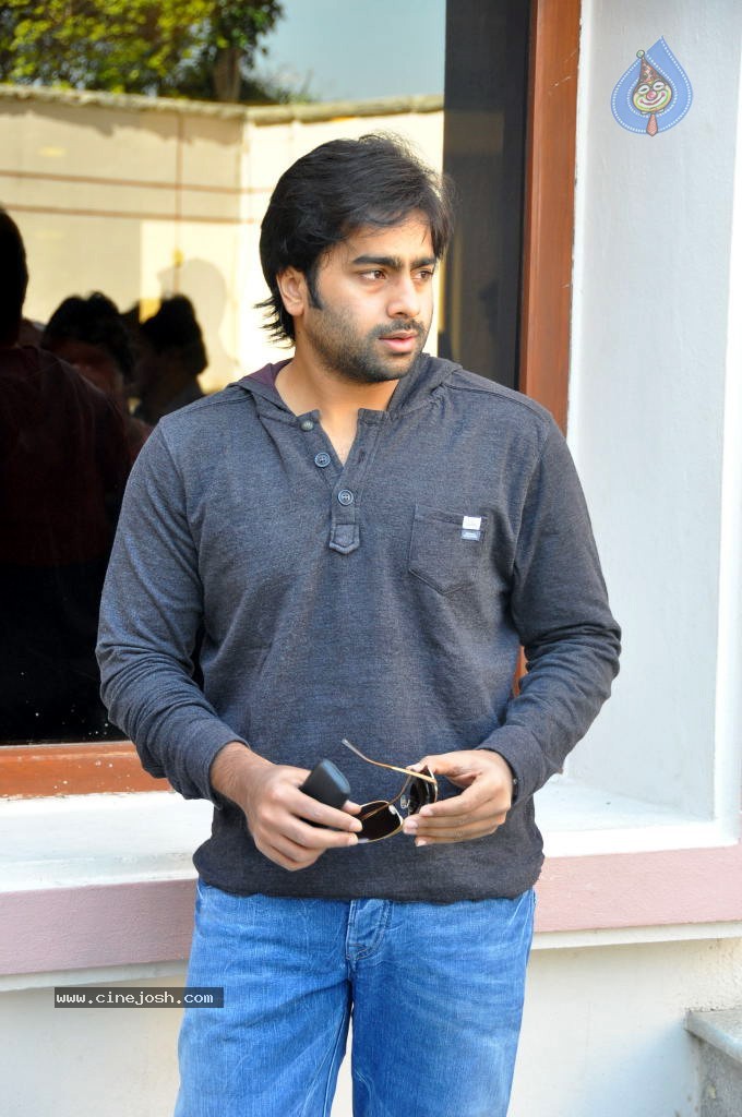 Nara Rohit Solo Stills - 17 / 31 photos