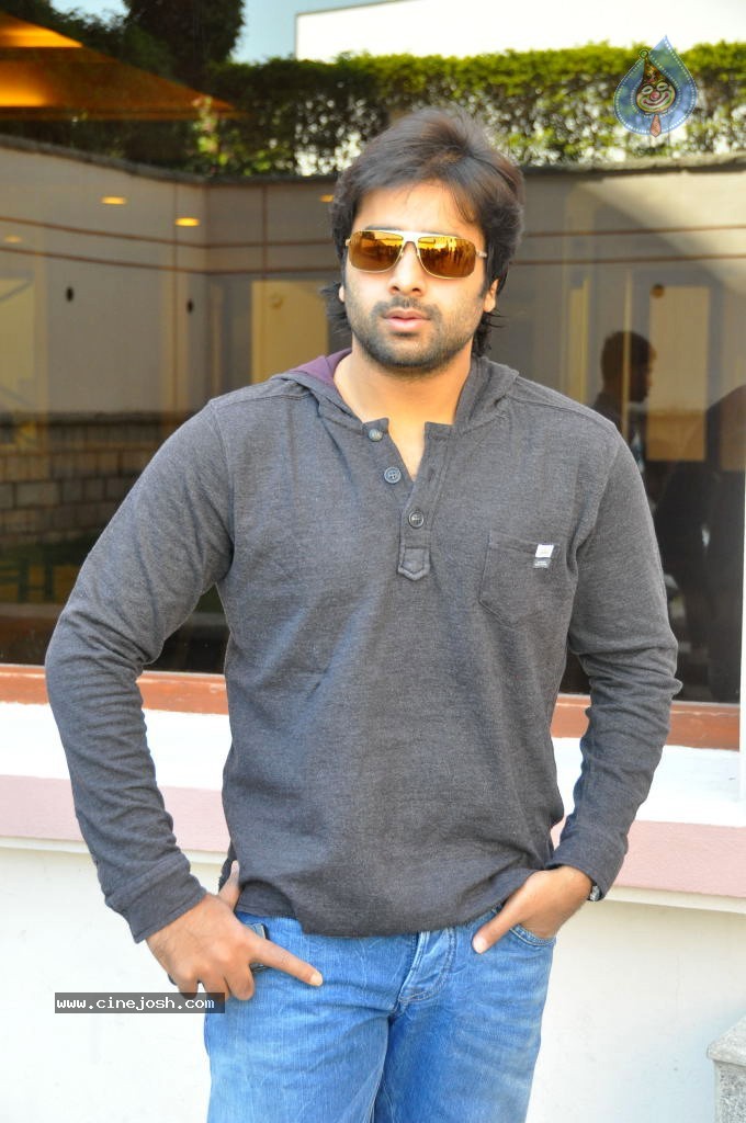 Nara Rohit Solo Stills - 26 / 31 photos