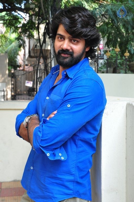 Naveen Chandra New Photos - 5 / 21 photos