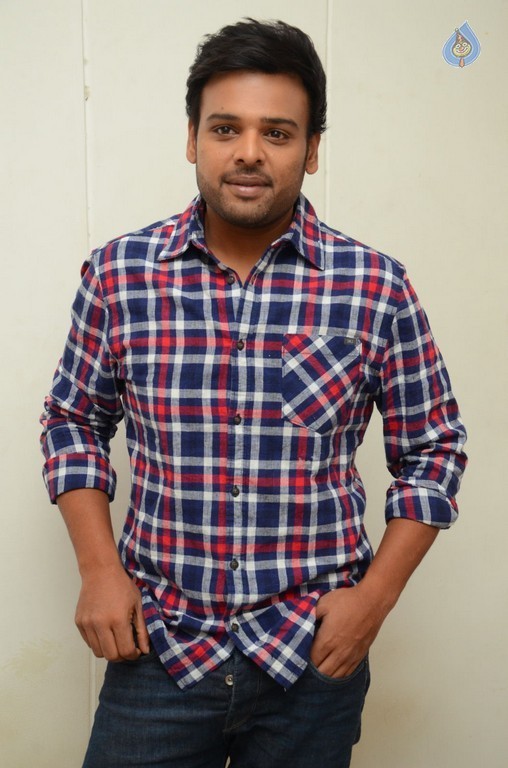 Nawin Vijaykrishna Interview Photos - 8 / 18 photos