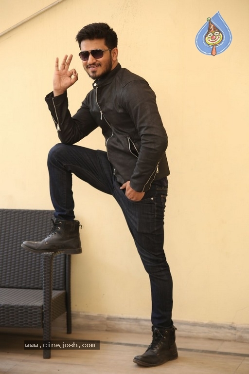 Nikhil Siddhartha Latest Stills - 16 / 21 photos