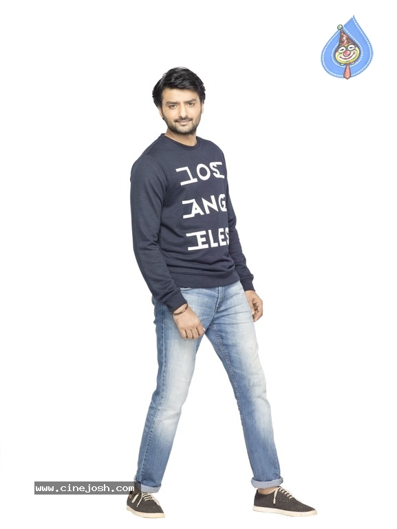 Nirup Bhandari New Stills - 16 / 21 photos