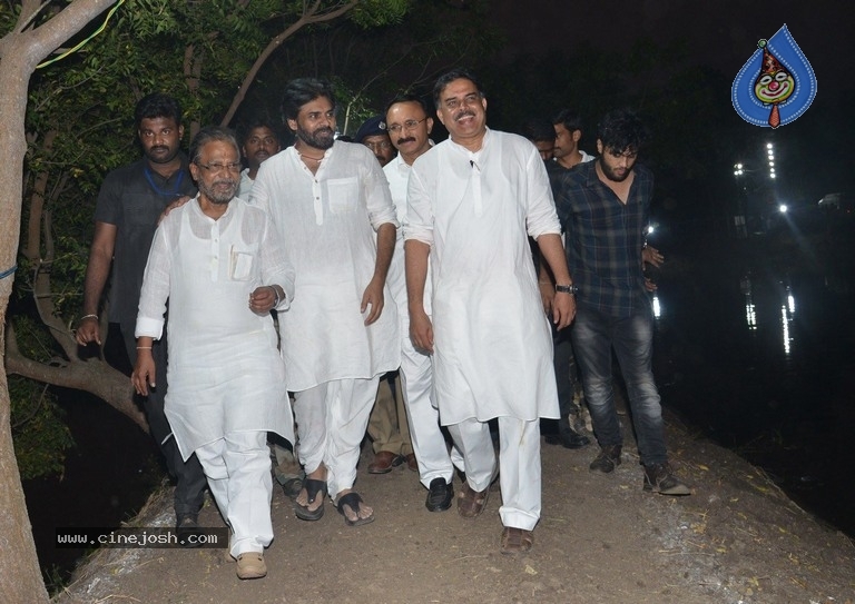 Pawan Kalyan Celebrates Sankranthi In Tenali - 1 / 39 photos