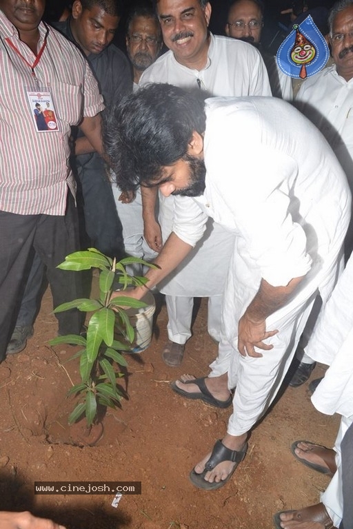 Pawan Kalyan Celebrates Sankranthi In Tenali - 13 / 39 photos