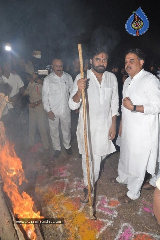 Pawan Kalyan Celebrates Sankranthi In Tenali - 34 / 39 photos