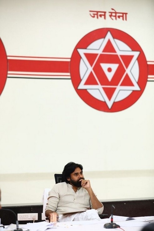 Pawan Kalyan in Janasena Meeting - 6 / 31 photos