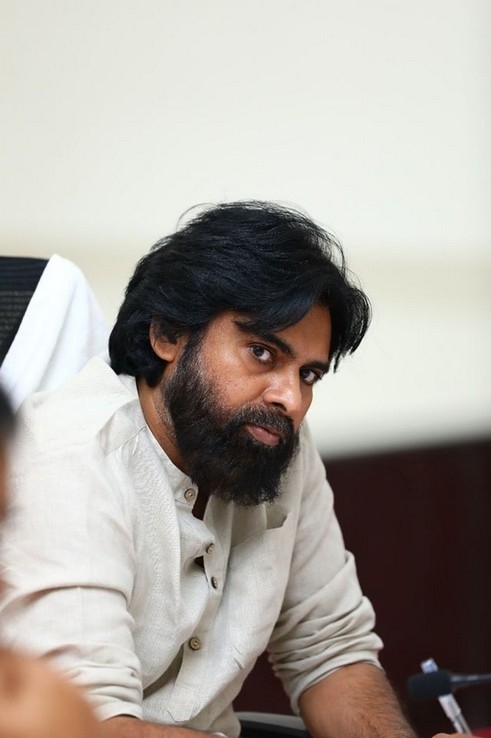 Pawan Kalyan in Janasena Meeting - 18 / 31 photos