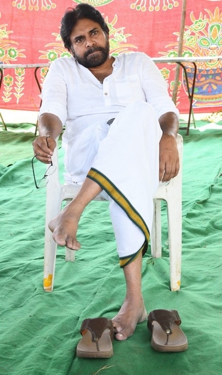 pawan kalyan flip flops