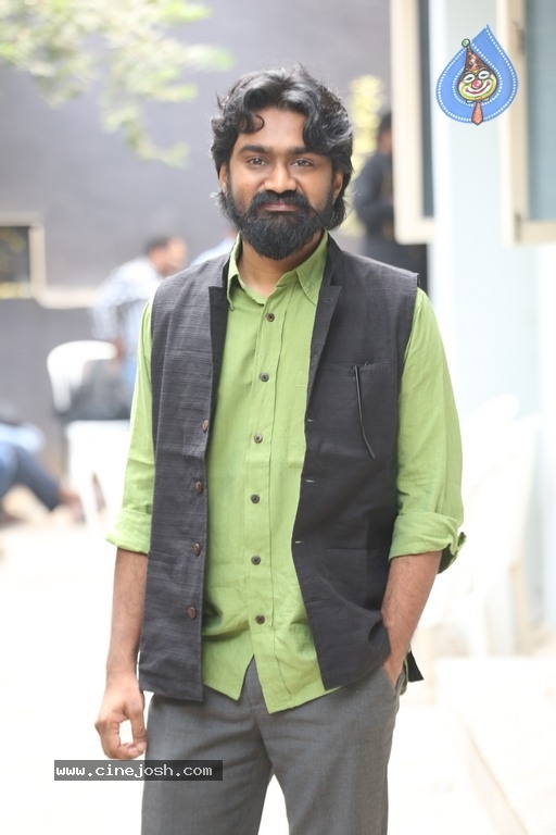 Rahul Ramakrishna Photos - 14 / 14 photos