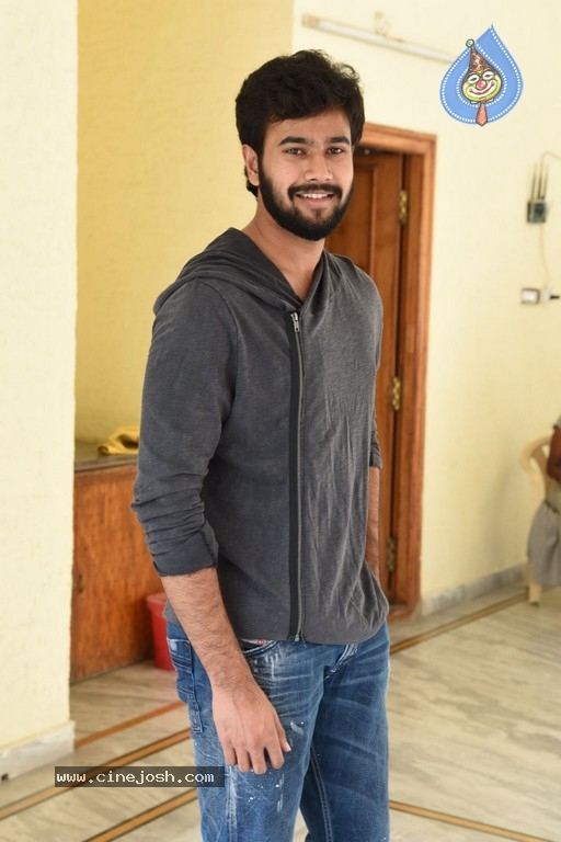 Rahul Vijay Interview Photos - 38 / 40 photos
