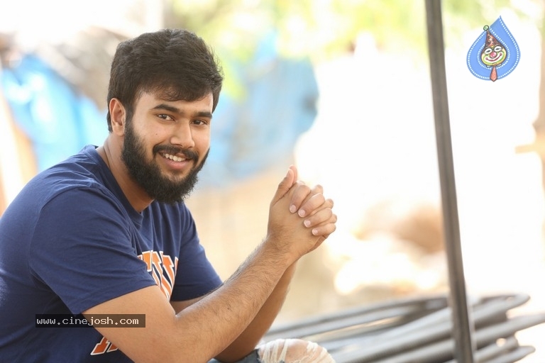 Rahul Vijay Interview Photos - 14 / 21 photos