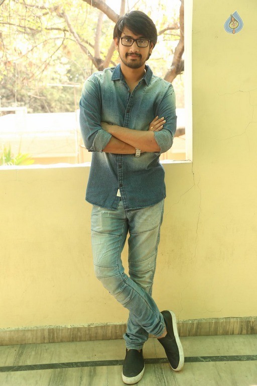 Raj Tarun Interview Photos - 19 / 21 photos