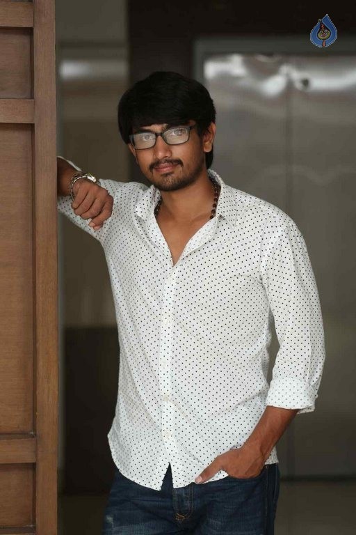 Raj Tarun Photos - 20 / 20 photos