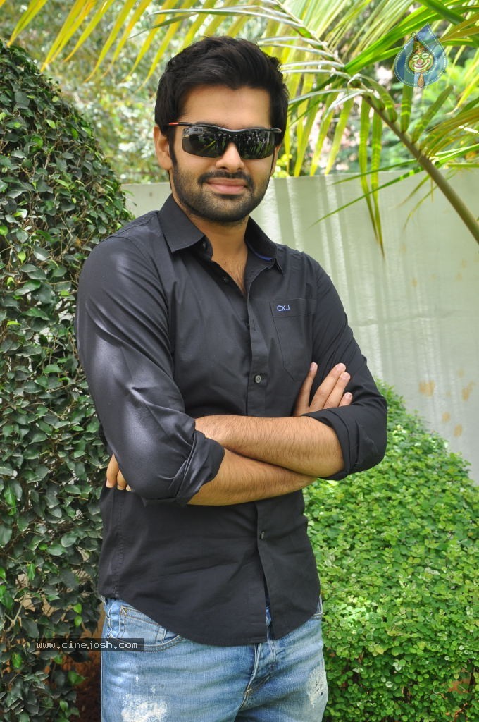 Ram Stills - 21 / 55 photos