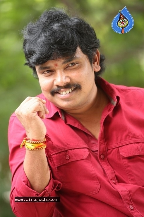 Sampoornesh Babu Interview Pics - 3 / 18 photos