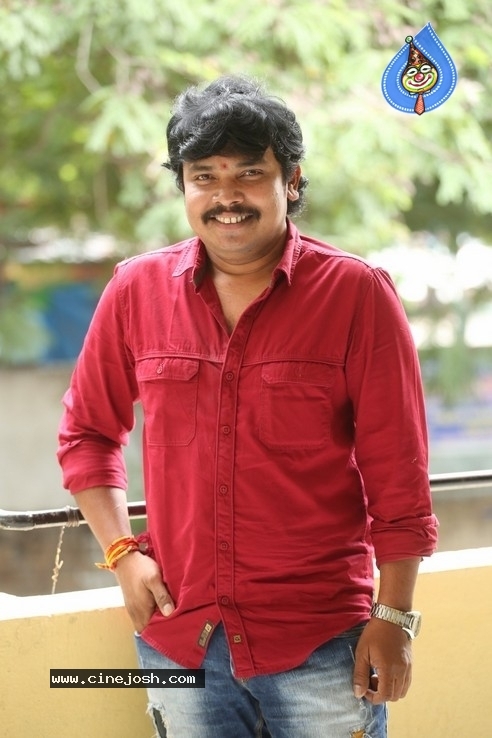 Sampoornesh Babu Interview Pics - 10 / 18 photos