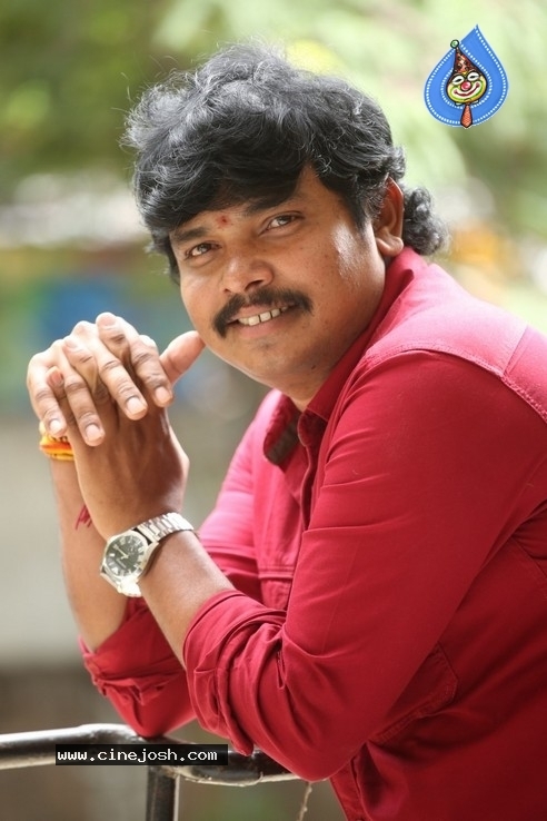 Sampoornesh Babu Interview Pics - 16 / 18 photos