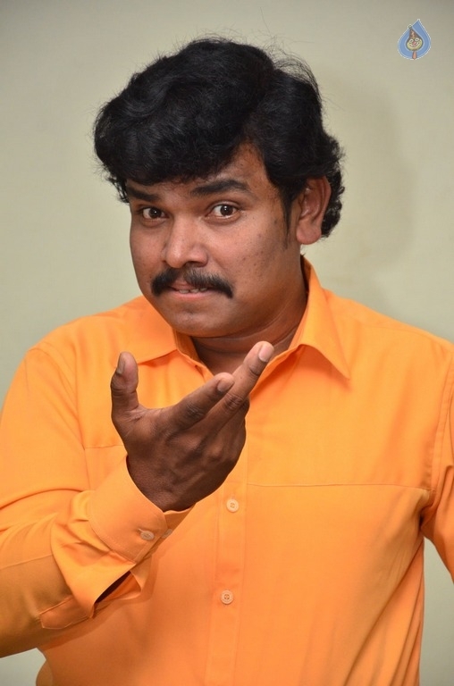 Sampoornesh Babu Photos - 6 / 13 photos