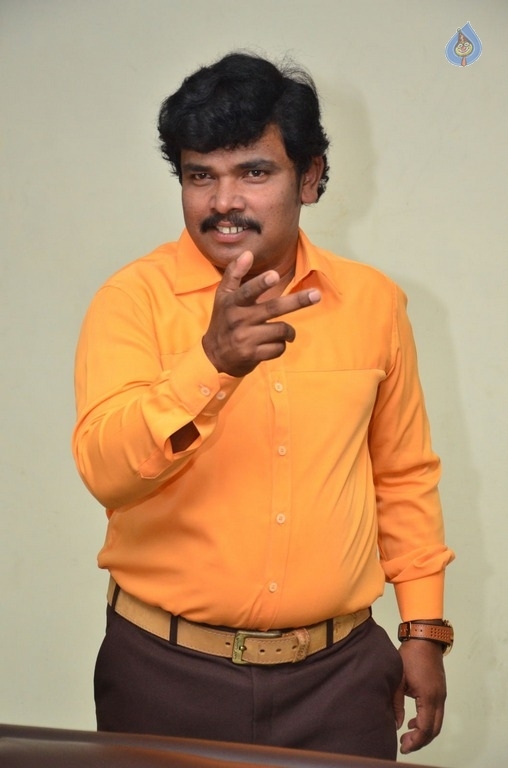 Sampoornesh Babu Photos - 12 / 13 photos
