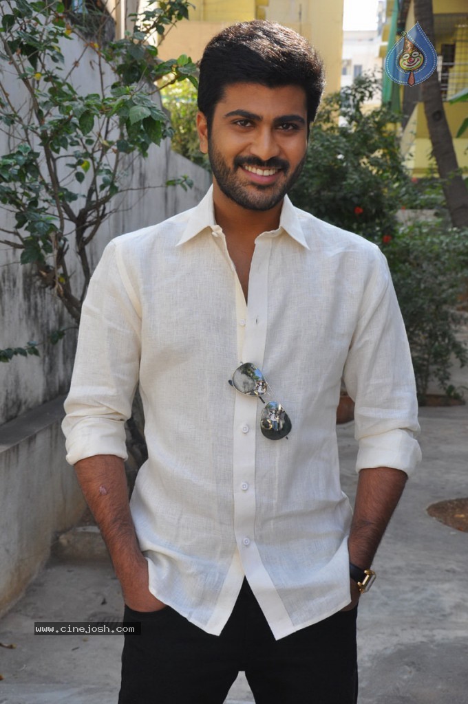 Sarvanand Stills - 11 / 49 photos