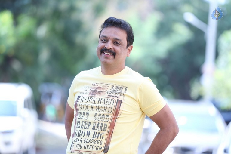 Senior Naresh Interview Photos - 8 / 16 photos