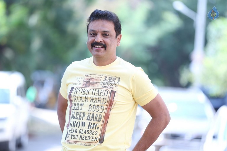 Senior Naresh Interview Photos - 12 / 16 photos