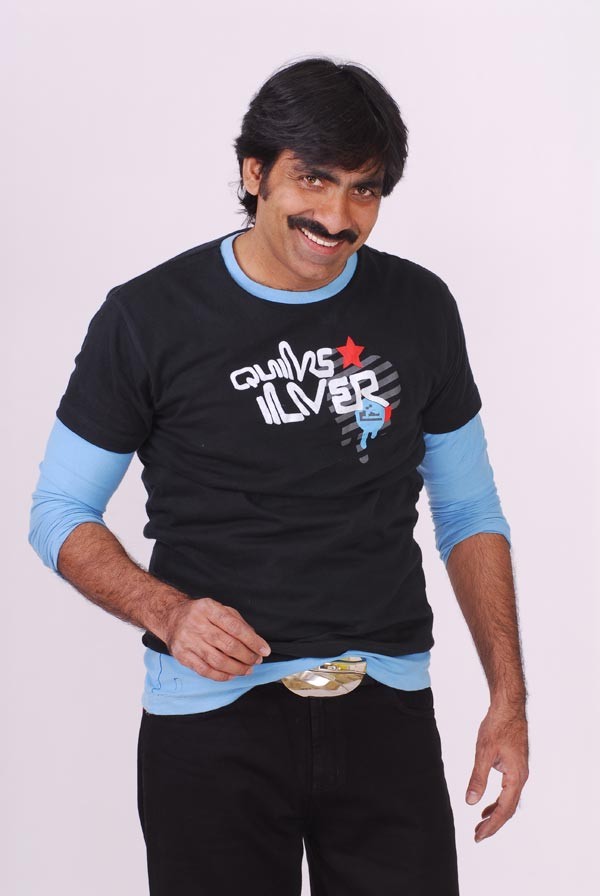 Ravi Teja - Shambo Siva Shambo movie stills - 4 / 9 photos