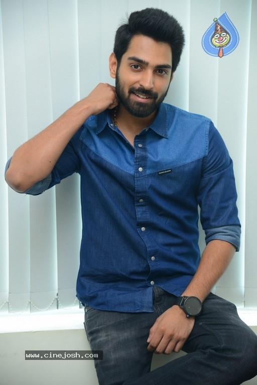 Shiva Kandukuri Interview Photos - 7 / 8 photos