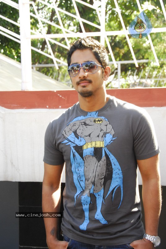 Siddharth Stills - 14 / 19 photos