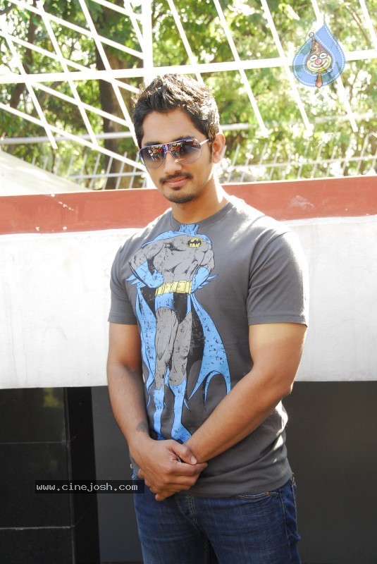 Siddharth Stills - 15 / 19 photos