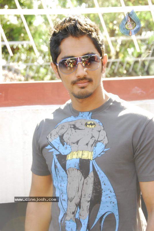 Siddharth Stills - 16 / 19 photos