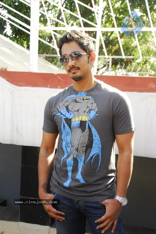 Siddharth Stills - 19 / 19 photos