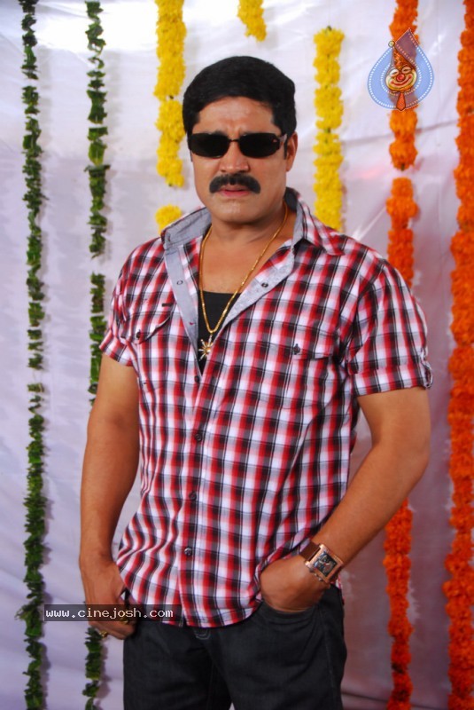 Srihari Gallery - 21 / 28 photos