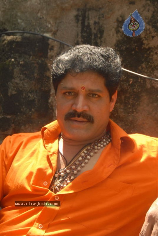 Srihari Solo Stills - 19 / 26 photos