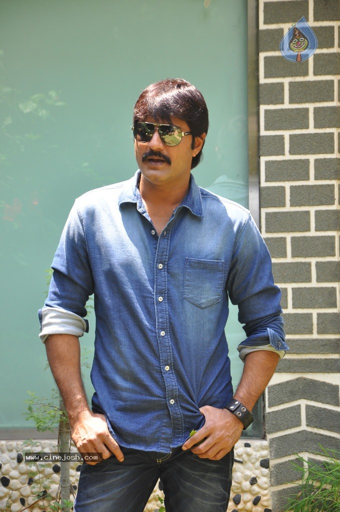 Srikanth New Stills - 14 / 37 photos