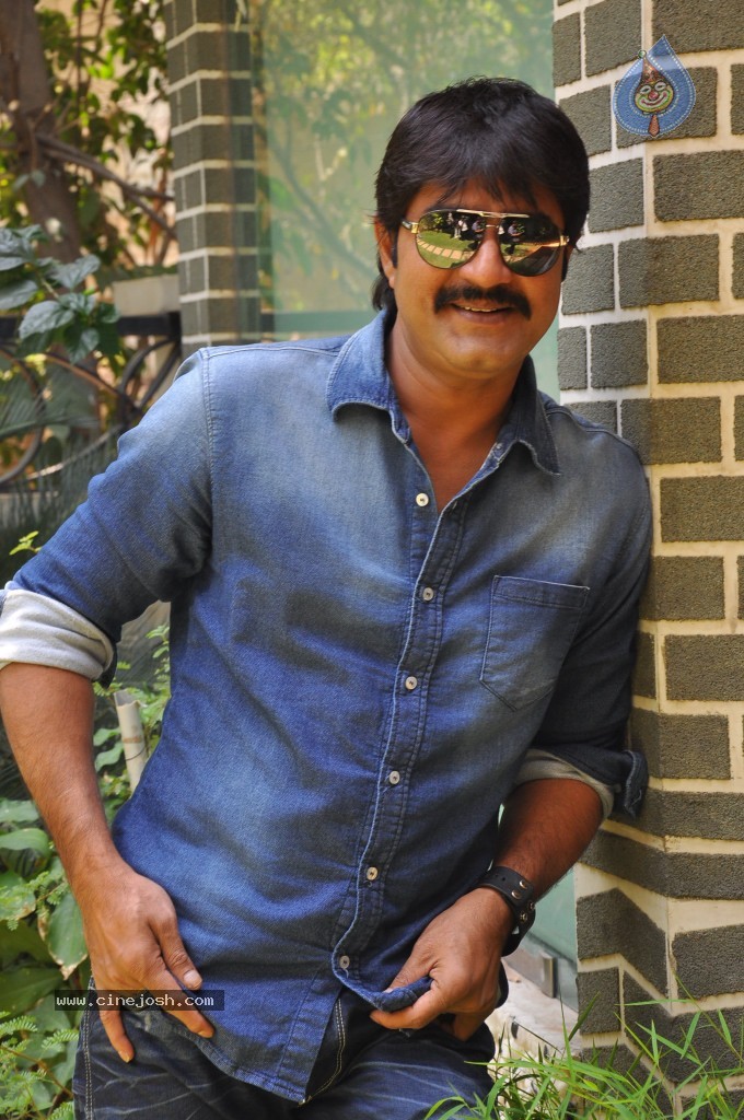 Srikanth New Stills - 25 / 37 photos