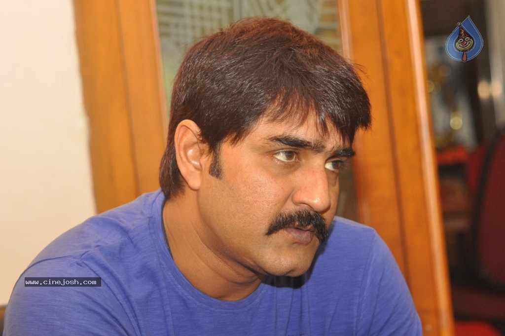 Srikanth New Stills - 15 / 51 photos