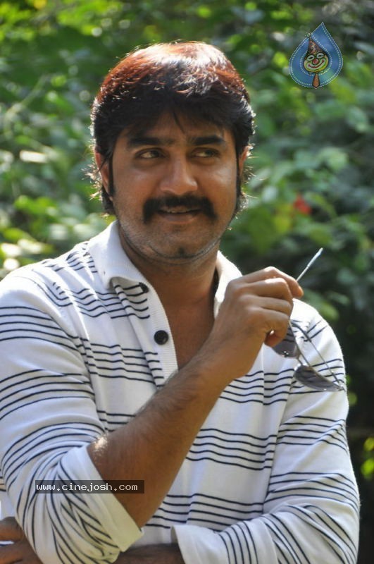 Srikanth Solo Stills - 18 / 40 photos