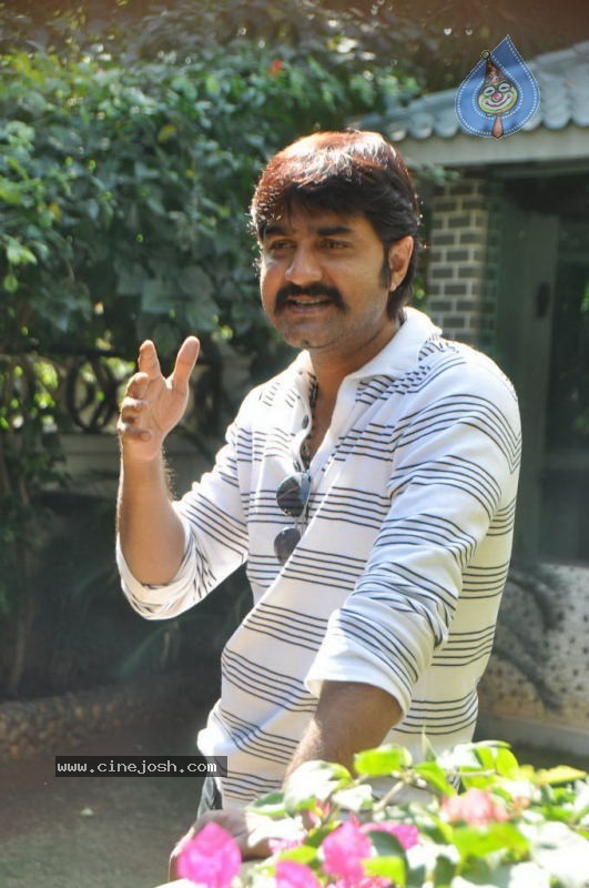 Srikanth Solo Stills - 21 / 40 photos