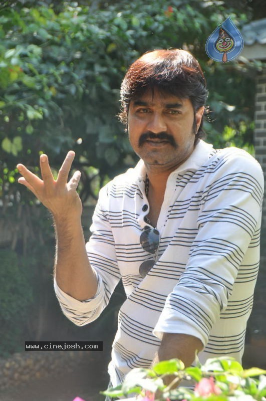 Srikanth Solo Stills - 23 / 40 photos