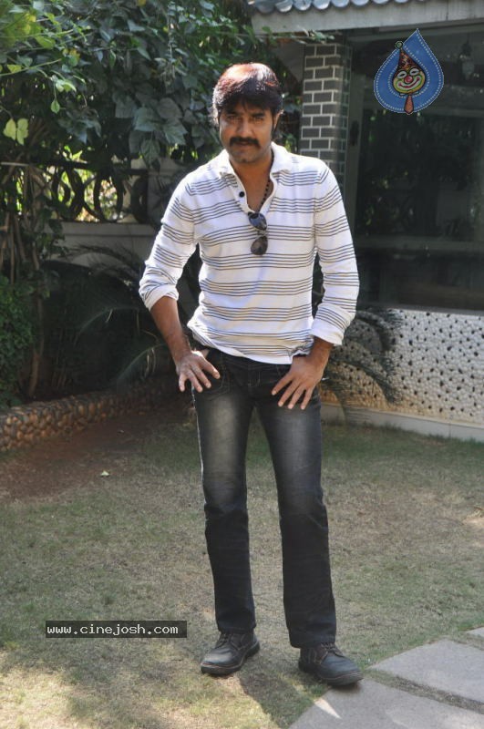 Srikanth Solo Stills - 24 / 40 photos