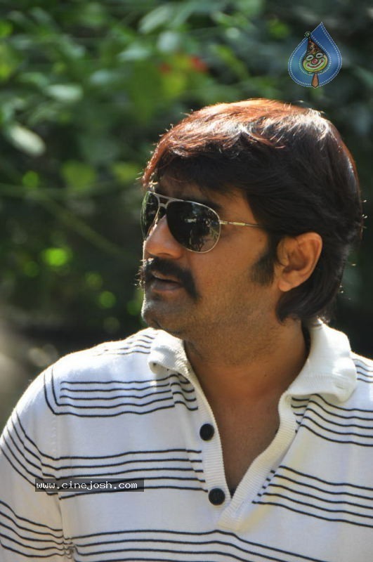 Srikanth Solo Stills - 31 / 40 photos