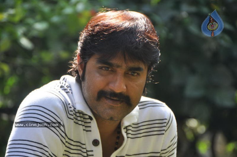 Srikanth Solo Stills - 33 / 40 photos