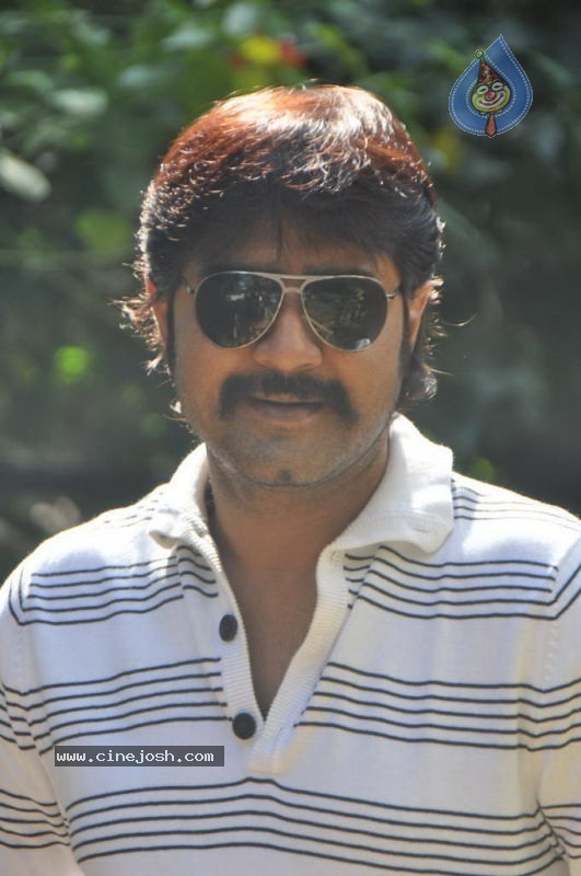 Srikanth Solo Stills - 35 / 40 photos