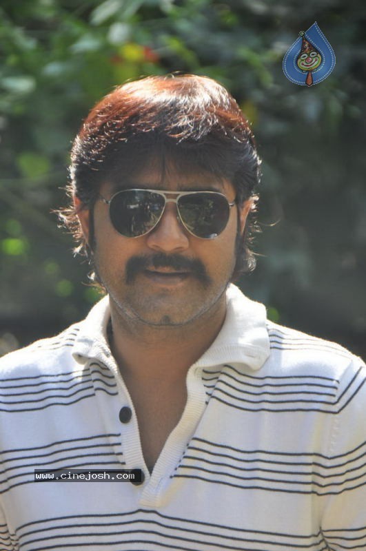 Srikanth Solo Stills - 36 / 40 photos