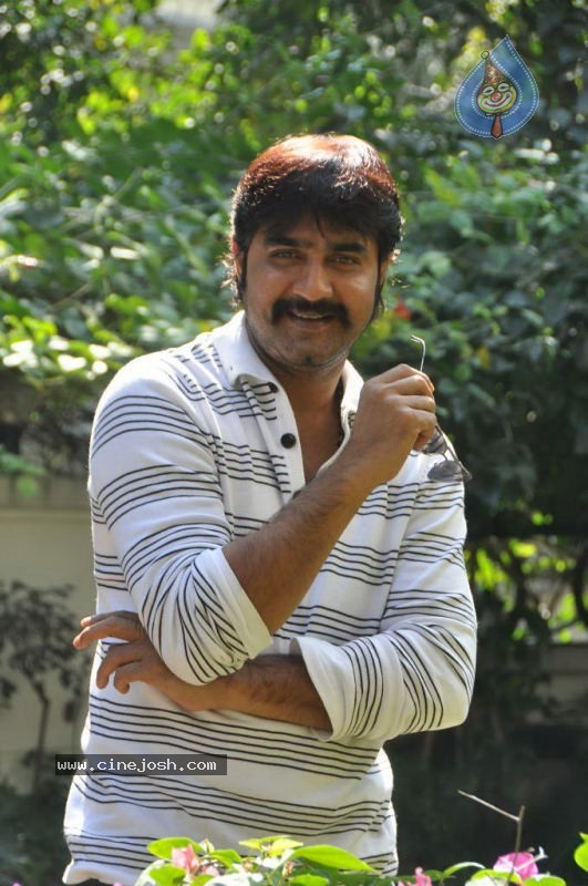 Srikanth Solo Stills - 37 / 40 photos