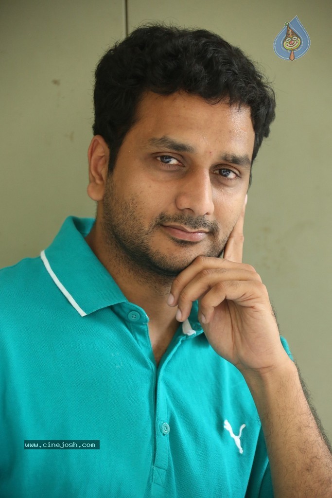 Srini Avasarala Press Meet - 6 / 39 photos