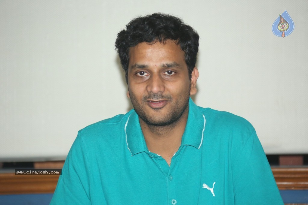 Srini Avasarala Press Meet - 11 / 39 photos