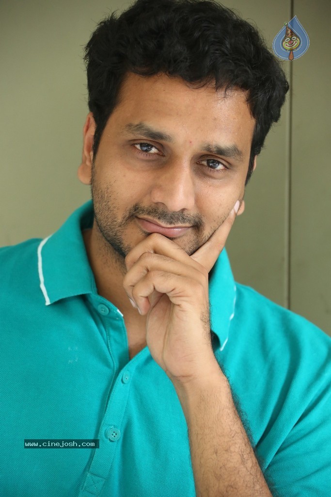 Srini Avasarala Press Meet - 12 / 39 photos